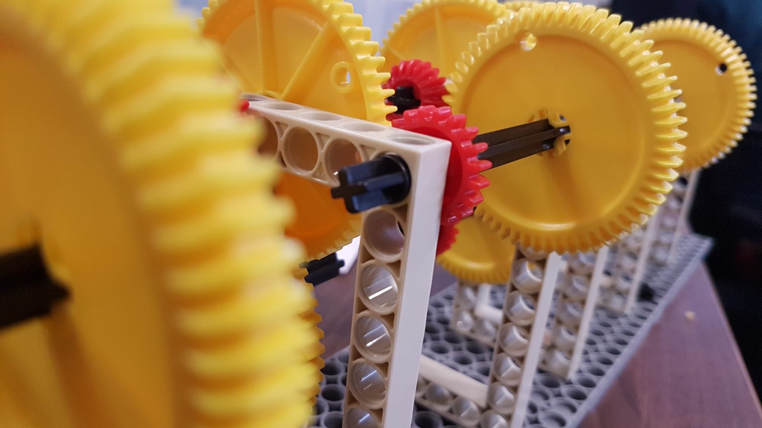 Levers, pulleys and gears NUSTEM