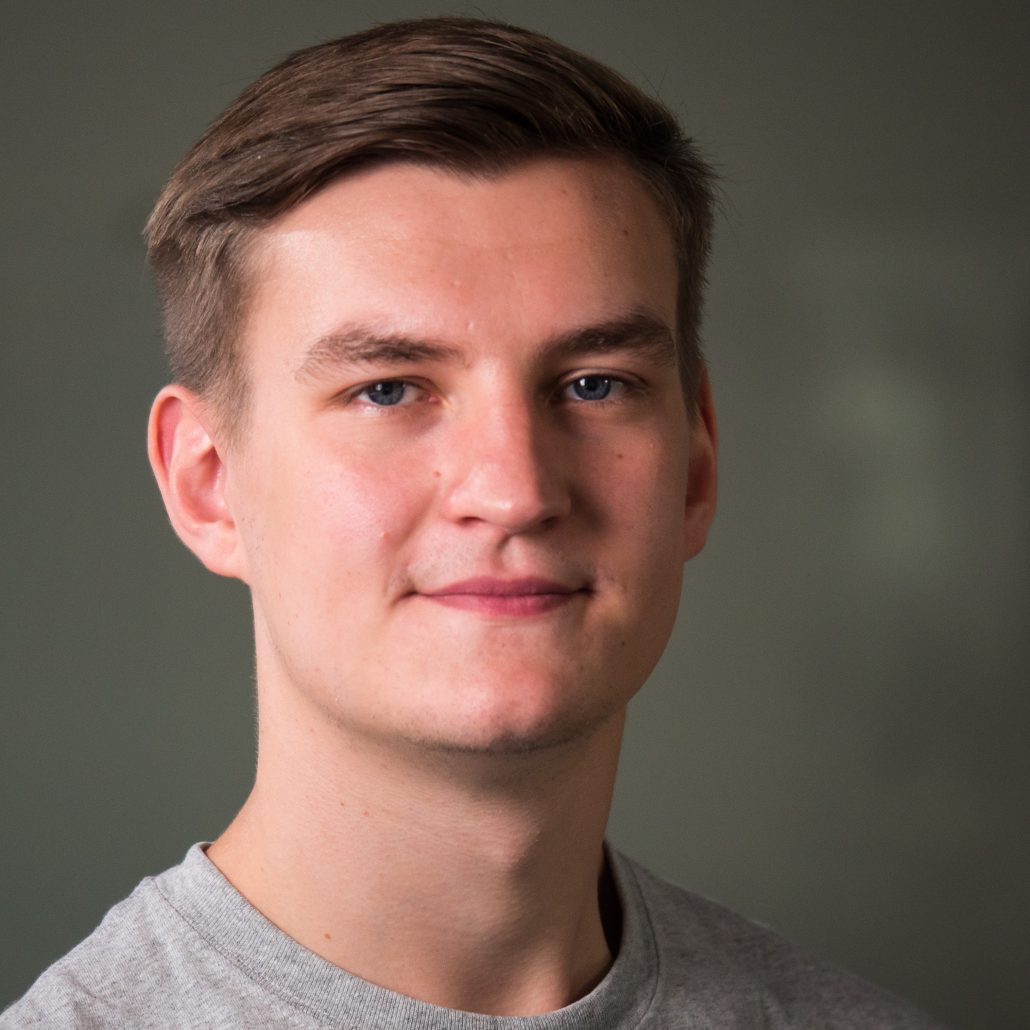 Staff Portraits 2017-Luke