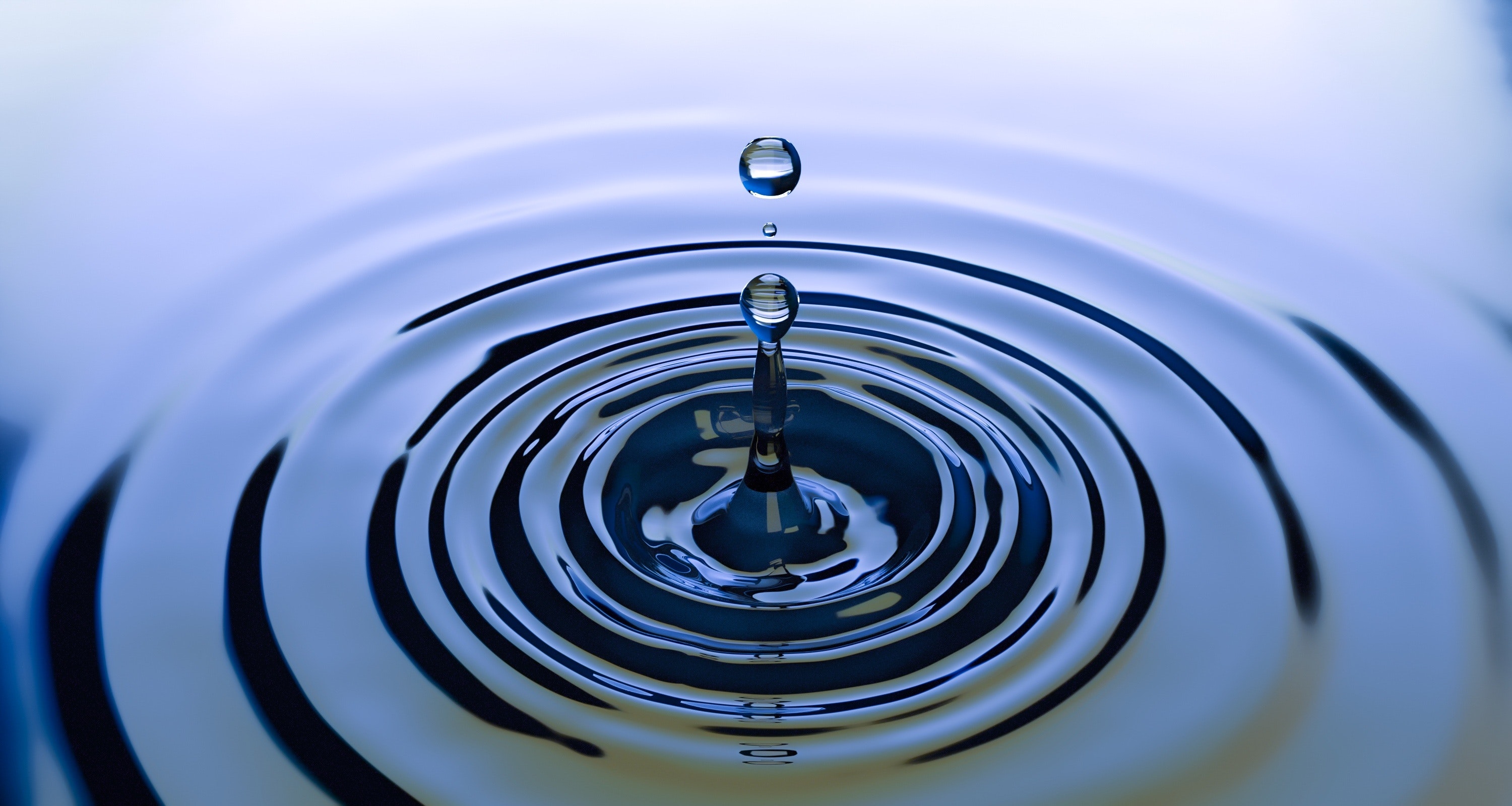 close-up-drop-of-water-ripple-220213 | NUSTEM