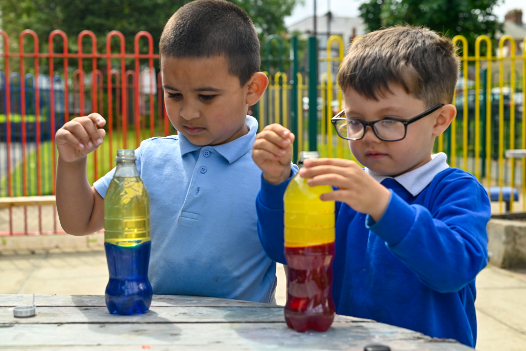 Lava lamp adult led activity NUSTEM